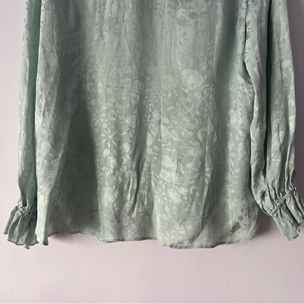 ALEXA CHUNG Ruffled Neck Floral Shirt In Blue - Picture 11 of 15